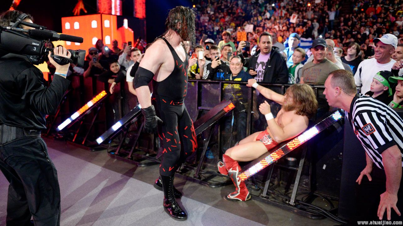 丹尼尔·布莱恩 vs 凯恩《极限规则2014》 