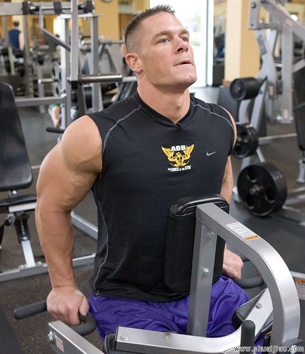 WWE超级巨星健身房私照