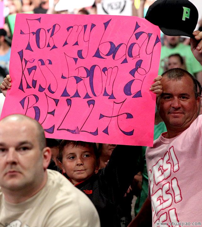 RAW粉丝现场标语大荟萃牌(2014.06.03) 