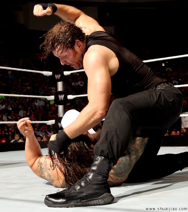 迪安·安布罗斯 vs 布雷·怀亚特《SD 2014.06.13》