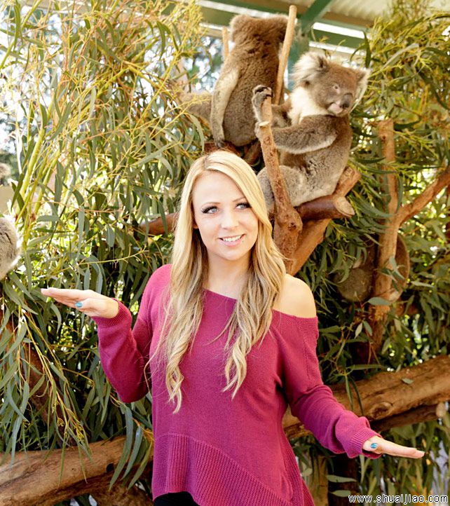 艾玛和蕾拉在澳大利亚珀斯野生动物园