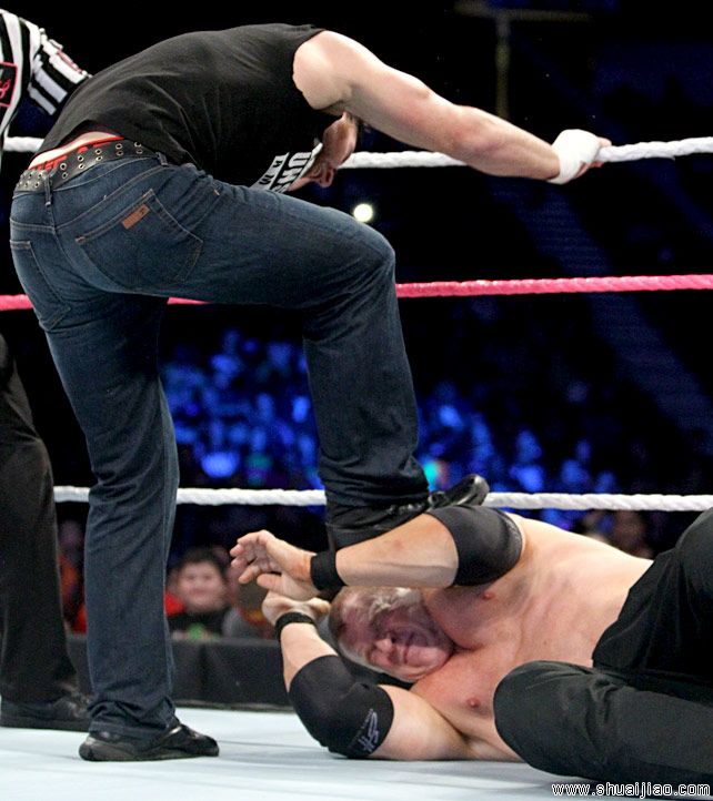 迪安·安布罗斯 vs. 凯恩《SD 2014.10.17》