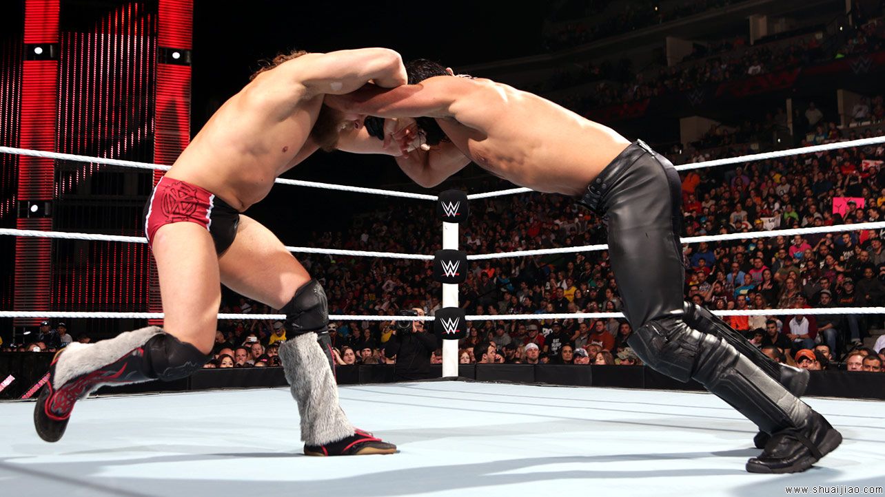 丹尼尔·布莱恩对阵赛斯·罗林斯《RAW2015.02.03》 丹尼尔·布莱恩对阵赛斯·罗林斯《RAW2015.02.03》