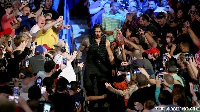 罗曼·雷恩斯对阵丹尼尔·布莱恩《快车道2015》