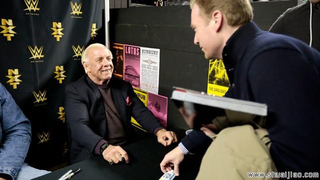 WWE超级巨星粉丝见面会