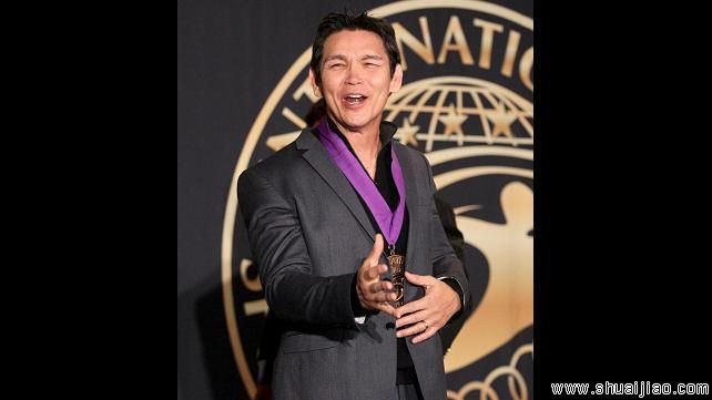 HHH与众明星在国际体育馆