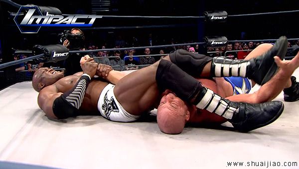 TNA战报：安格夺世界冠军，斯帕德兑包