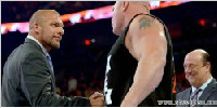 WWE正式与布洛克·莱斯纳续约！