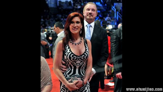 众多巨星夫妇参加WWE2015名人堂