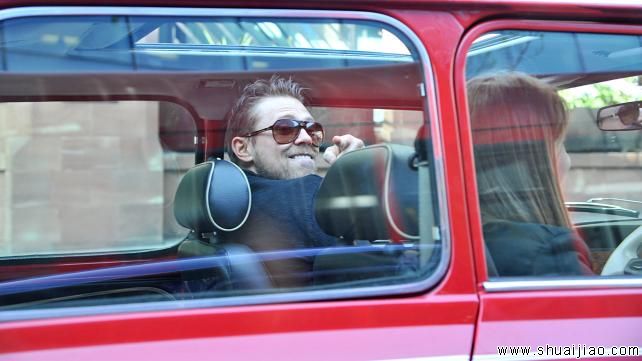 WWE巨星们在英格兰旅游照片