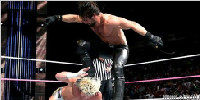 WWE并未禁用赛斯·罗林斯的“战争践踏”
