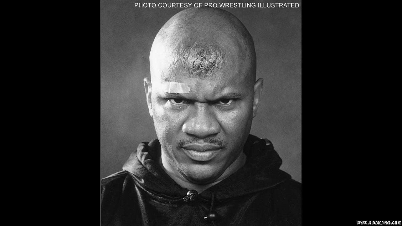 WWE摔角巨星们鲜为人知的伤疤