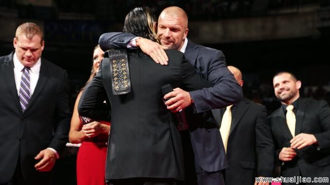 迪安·安布罗斯打断赛斯·罗林斯讲话《RAW 2015.05.19》