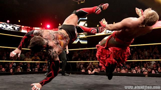WWE NXT TakeOver: 无可阻挡 2015比赛图片