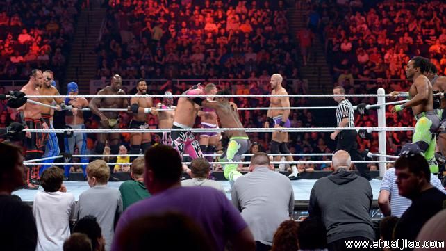 3对10强弱不等赛《RAW 2015.05.26》