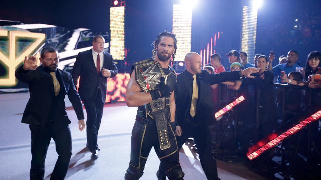 塞思·罗林斯决战迪安·安布罗斯《密室铁笼 2015》