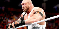 WWE宣布冠军三重威胁赛