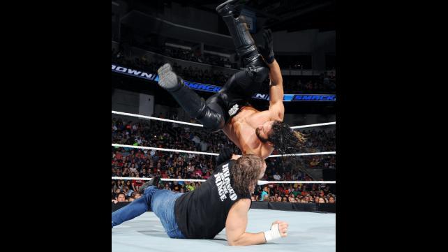迪安·安布罗斯对阵塞思·罗林斯《WWE SmackDown 2015.06.25》