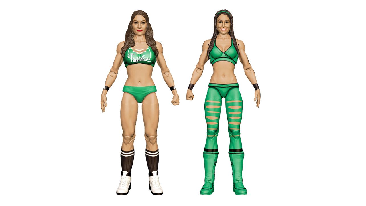 WWE人偶在圣地亚哥国际动漫大会上的照片