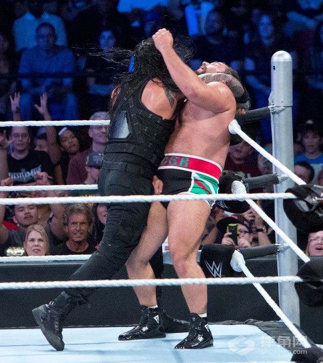 罗曼·雷恩斯对阵鲁瑟夫《WWE SmackDown 2015.08.07》