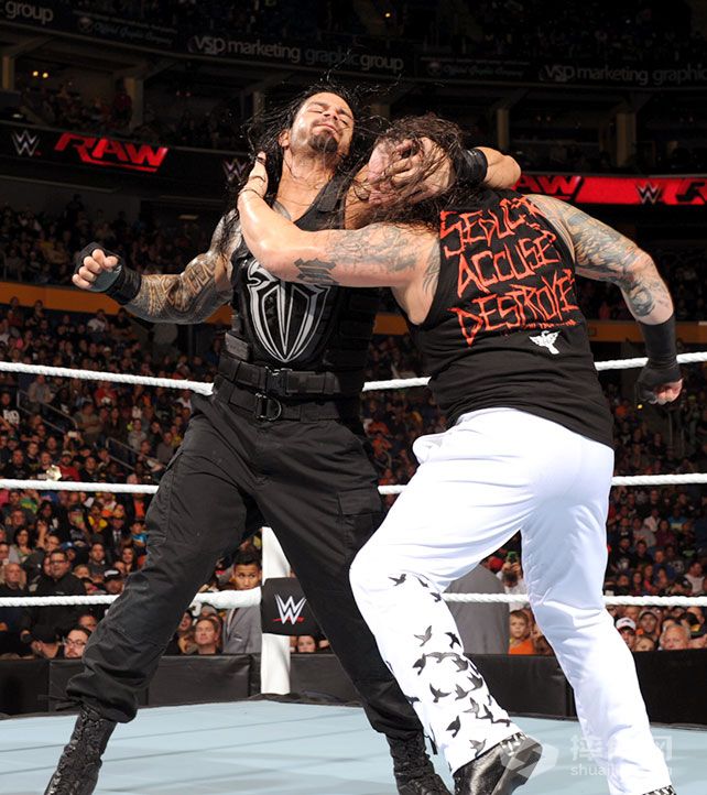 罗曼对阵怀亚特《WWE RAW 2015.09.29》