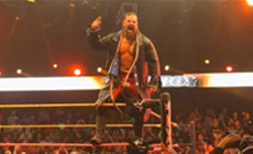 詹姆斯警告所有NXT选手：小心牙齿被踢掉！