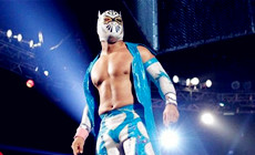 原版辛卡拉回归CMLL，再次更改名字