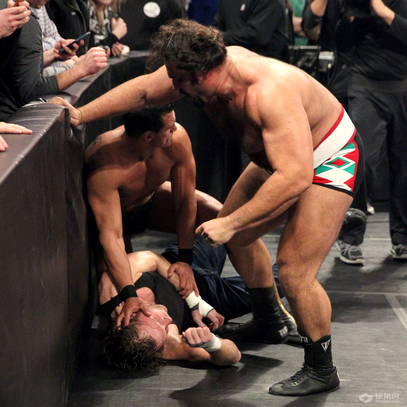 《WWE RAW 2015.12.22》视频组合图集
