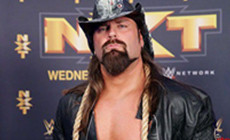 更新：牛仔詹姆斯不回归TNA，并未放弃WWE