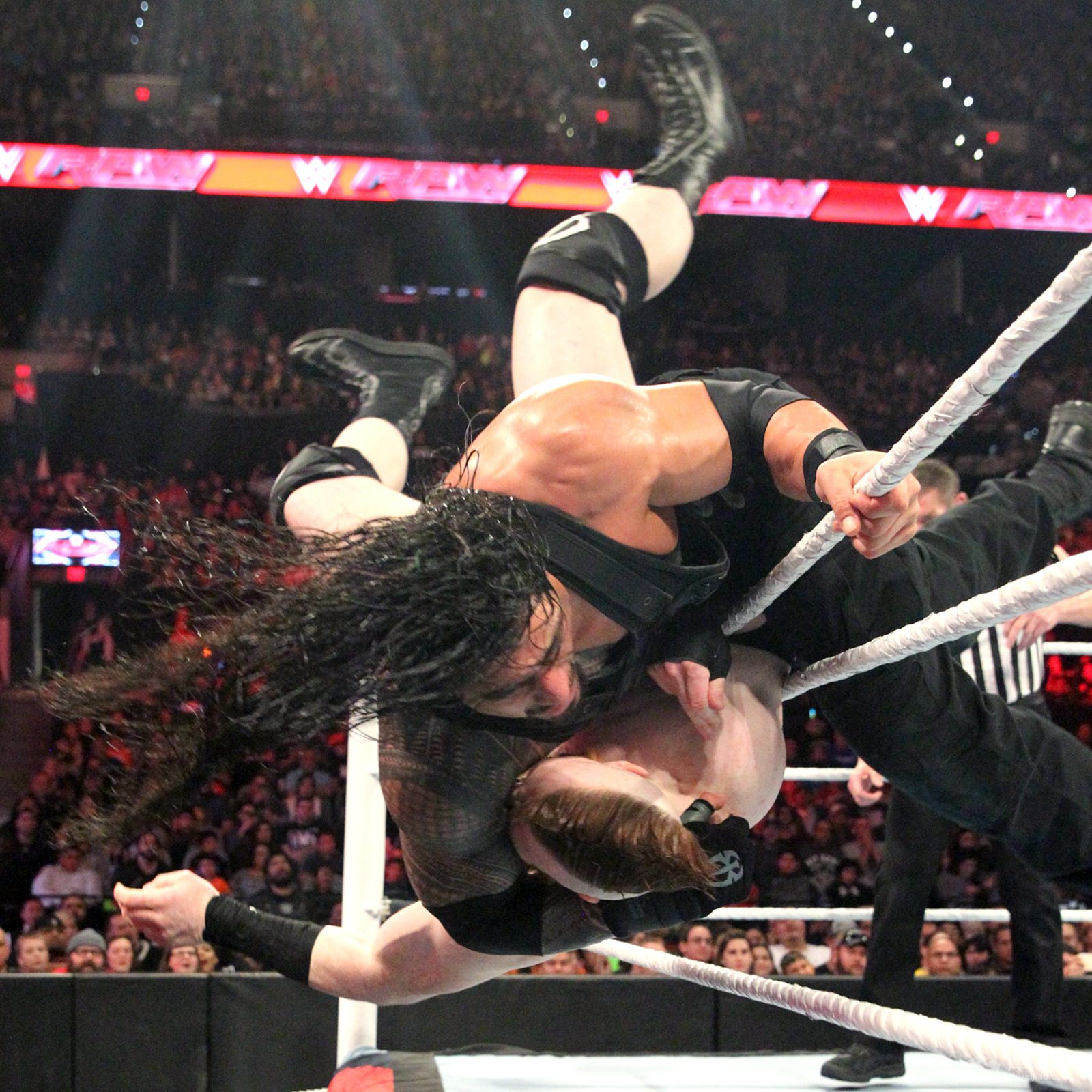 《WWE RAW 2016.01.05》视频组合图集 《WWE RAW 2016.01.05》视频组合图集