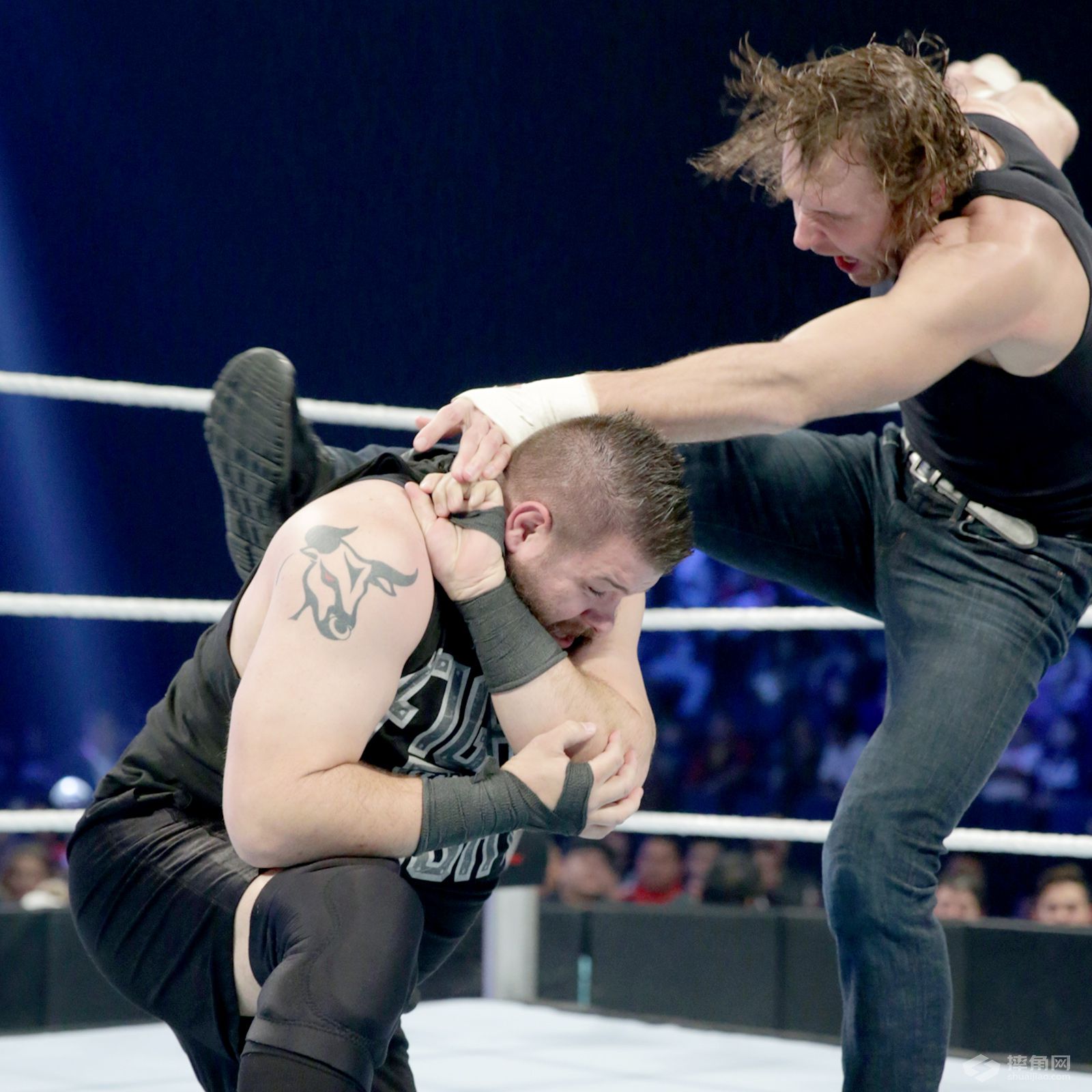 迪安·安布罗斯对阵凯文·欧文斯《WWE SmackDown 2016.01.07》