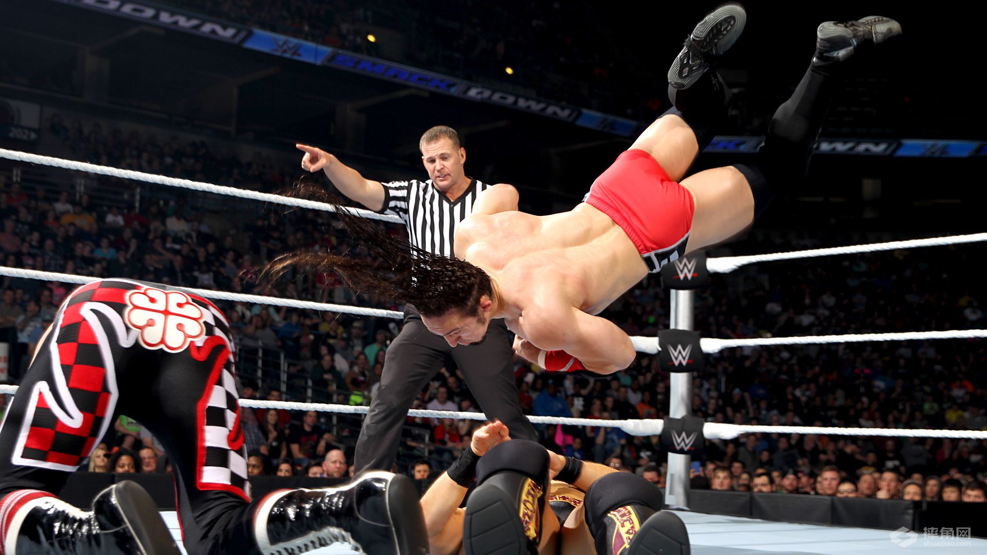 内维尔&萨米·扎恩对阵凯文·欧文斯&米兹《WWE SmackDown 2016.03.10》