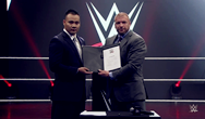 中国选手王彬进入WWE发展联盟签约仪式 (中文)