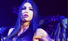 NXT辣妹选手在WWE SmackDown首秀！