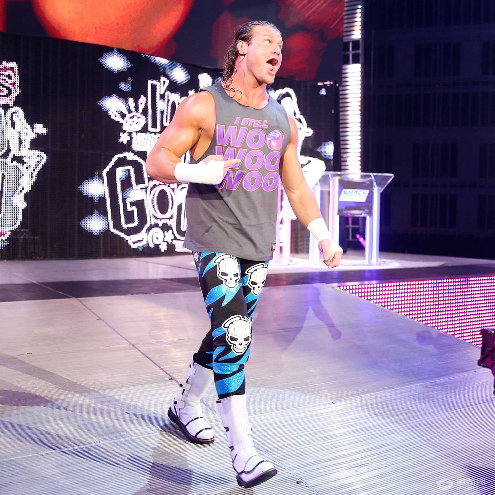 道夫·齐格勒&扎克·莱德对阵鲁瑟夫&希莫斯《WWE RAW 2016.07.19》