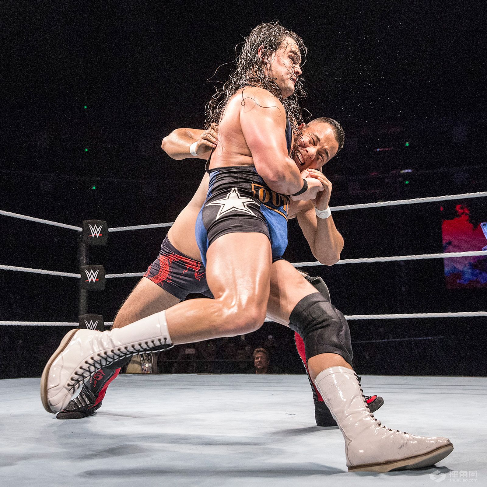 WWE中国上海现场秀，快来找找你在哪！
