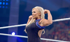 WWE意欲推戴娜为重量级女子正派人物？
