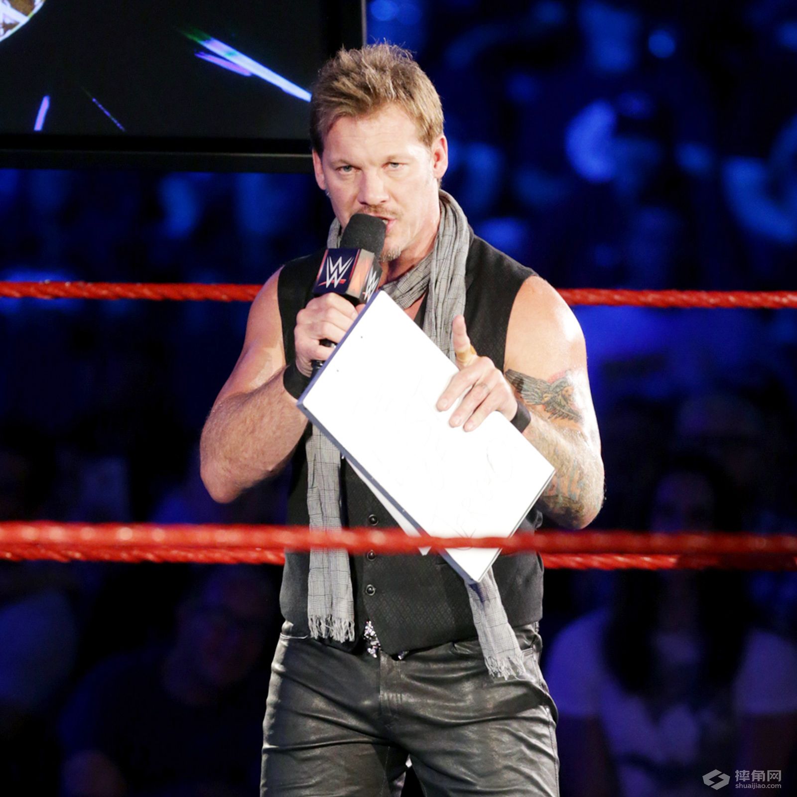 罗林斯上“精彩时刻”与欧文斯对峙《WWE RAW 2016.09.27》