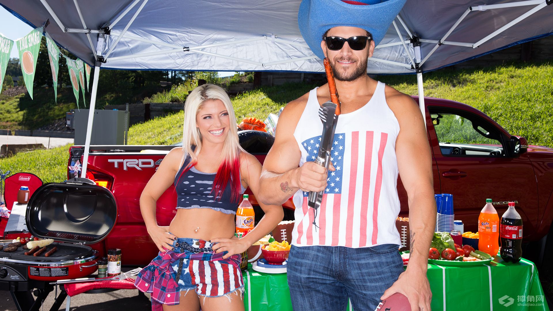 狂野派对！WWE选手卡车外出野餐