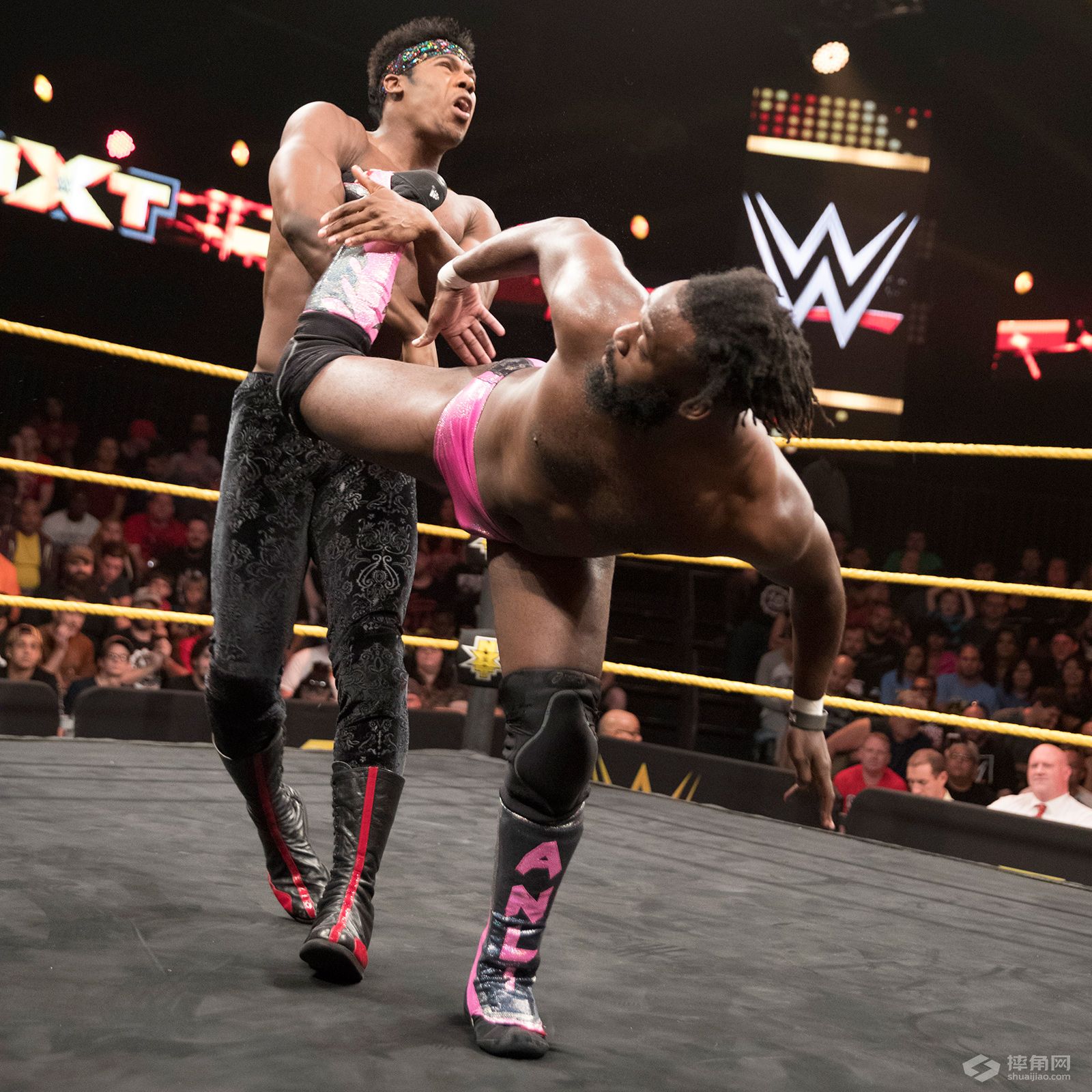 纪念达斯提·罗兹特别节目《WWE NXT 2016.10.06》