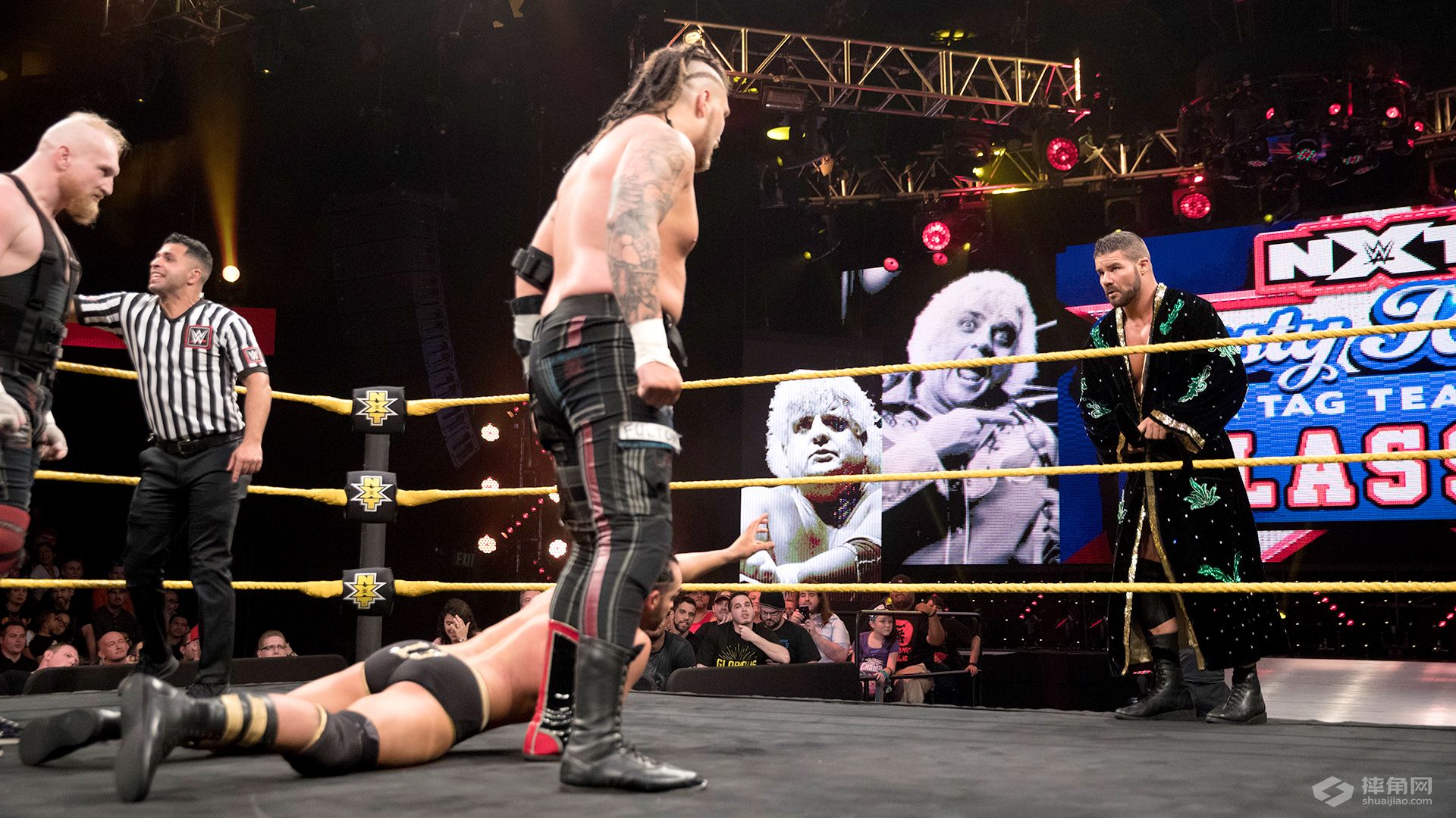 《WWE NXT 2016.10.13》视频组合图集