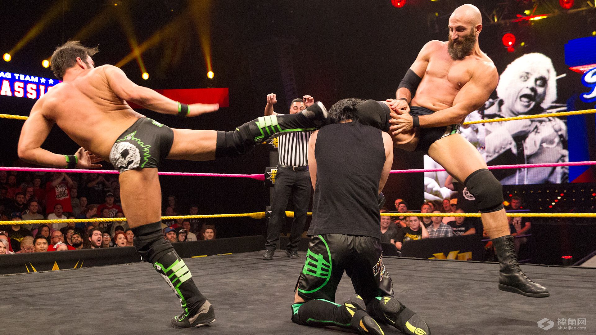 王彬何颢麟组队参加纪念达斯提罗兹经典双打赛《WWE NXT 2016.10.27》