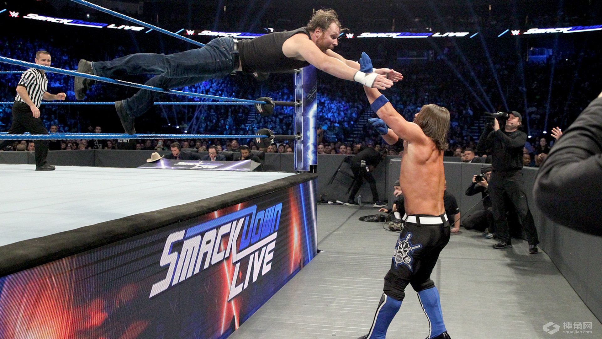 安布罗斯终于成为世界冠军头号挑战者！《WWE SmackDown 2016.11.02》