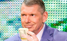 WWE解雇头号写手原因，又遭遇财政问题？