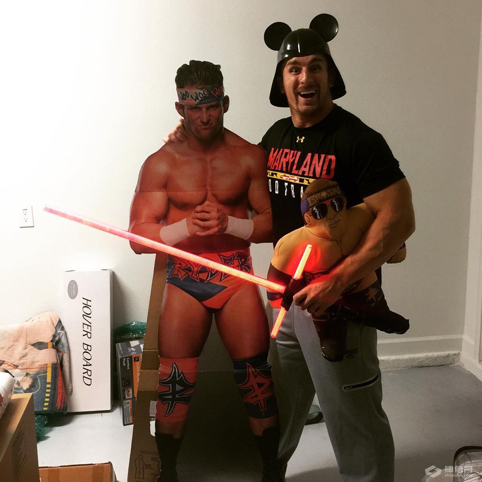 Instagram最佳照片，WWE新双打冠军希萨罗组合！