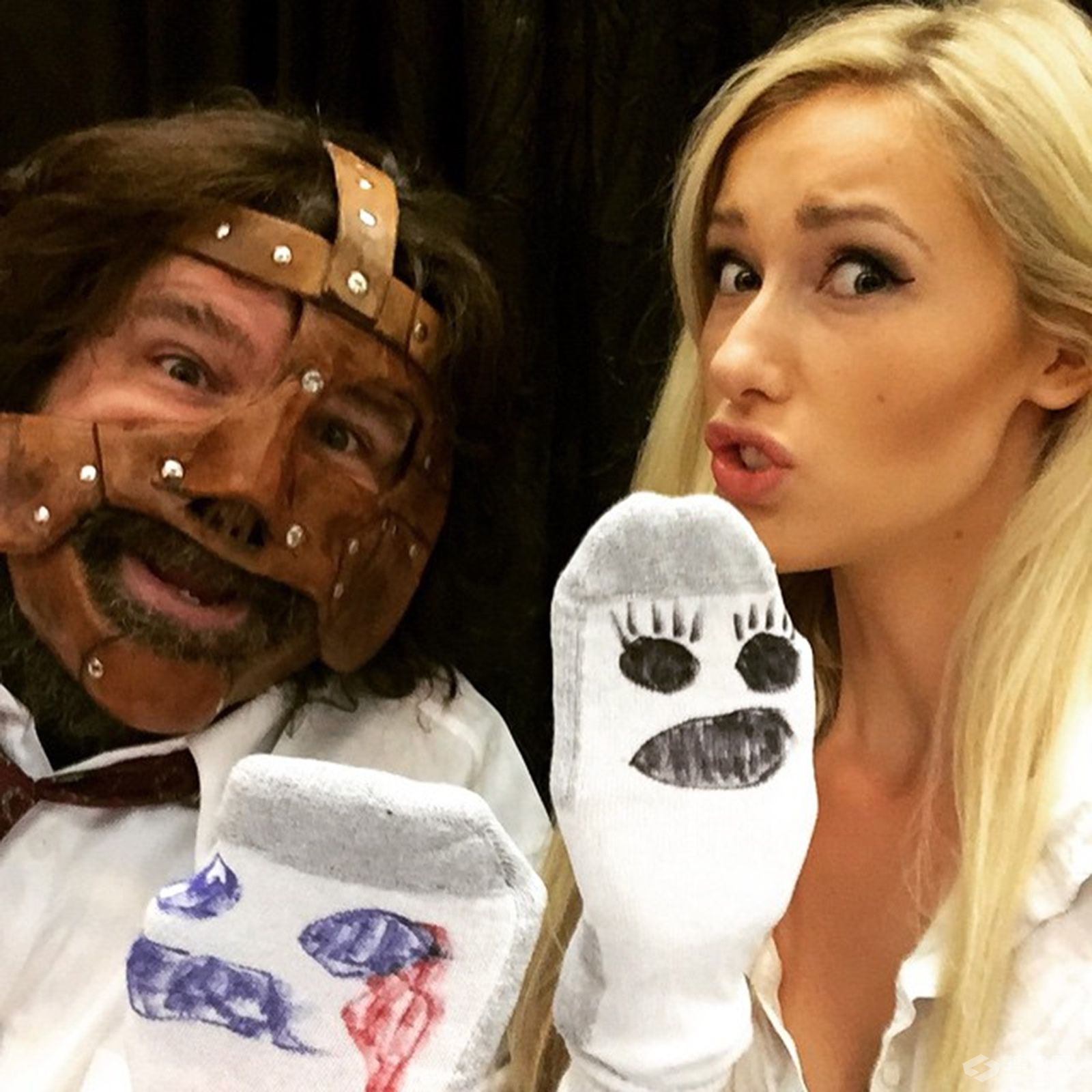 天了噜！一起来看看米克·佛利的女儿是如何“耍宝”的！