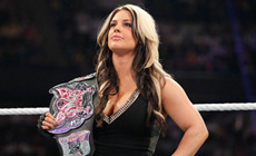 前WWE女郎冠军陷入离婚财产争夺