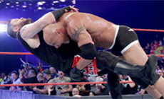 WWE为何安排战神高柏秒杀凯文·欧文斯？！