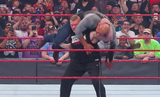 《RAW 2017.03.07》战报：高柏面对进击的野兽。双打组合掀开腥风血雨！