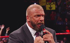 《RAW 2017.03.21》战报： HHH霸气宣战，轻量组火药十足